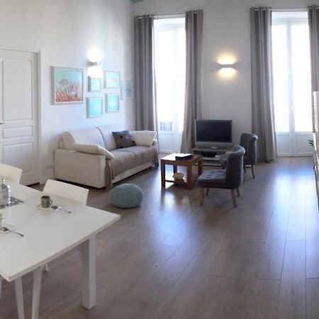 2 Bedrooms Appartement In Central Location On The Famous Place Massena Nice Exterior foto