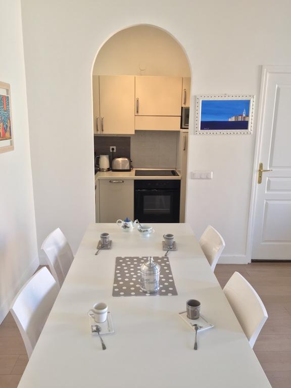 2 Bedrooms Appartement In Central Location On The Famous Place Massena Nice Exterior foto