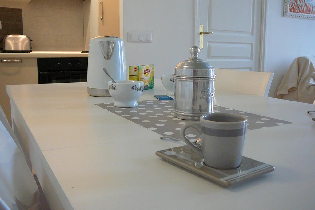 2 Bedrooms Appartement In Central Location On The Famous Place Massena Nice Exterior foto
